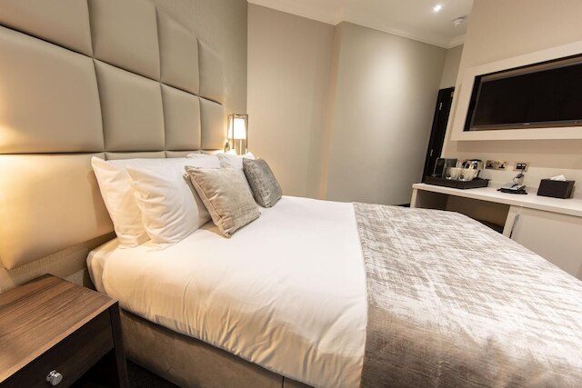 ザ クレセント ハイド パーク