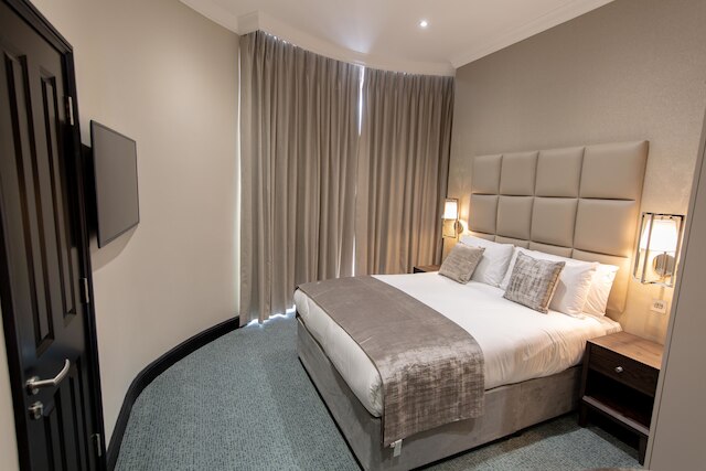 ザ クレセント ハイド パーク