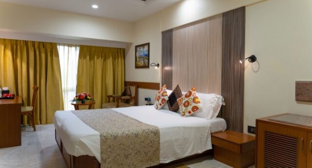 ザ エメラルド ホテル & エグゼクティブ アパートメンツ