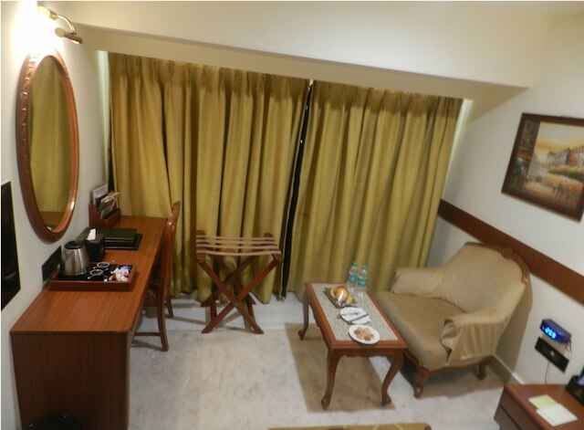 ザ エメラルド ホテル & エグゼクティブ アパートメンツ