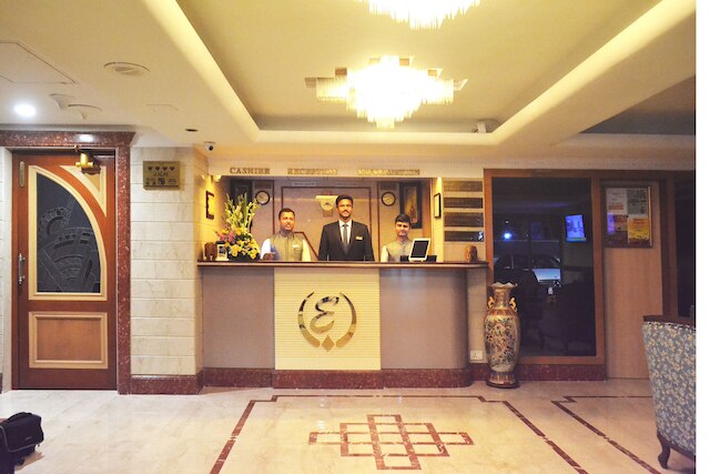 ザ エメラルド ホテル & エグゼクティブ アパートメンツ