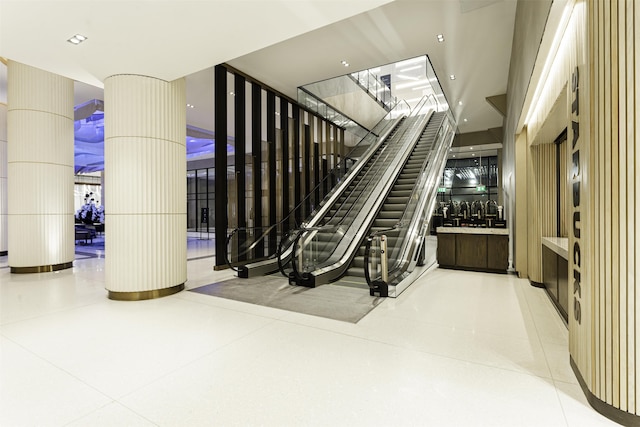 ヒルトン ナイアガラ フォールズ / フォールズビュー ホテル & スイーツ