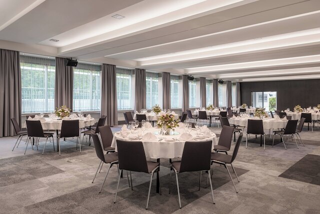 コートヤード バイ マリオット リンズ