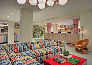 グラデュエート バイ ヒルトン テンピ