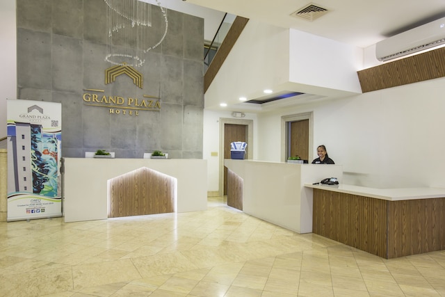 グランド プラザ ホテル