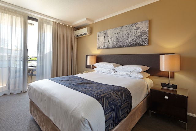 ウエスト エンド セントラル アパートメンツ