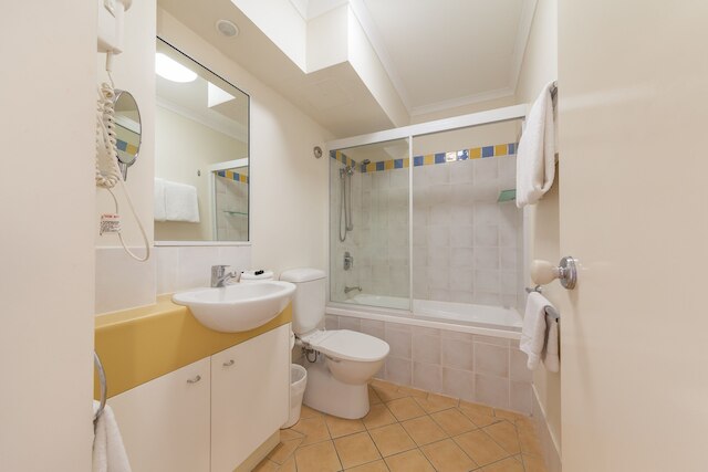 ウエスト エンド セントラル アパートメンツ