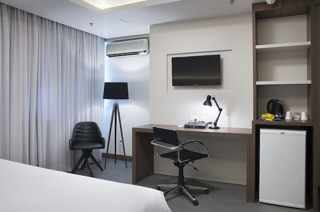 マスター ポルト アレグレ  ホテル - AV カルロス ゴメズ プロキシモ コンスラド アメリカーノ