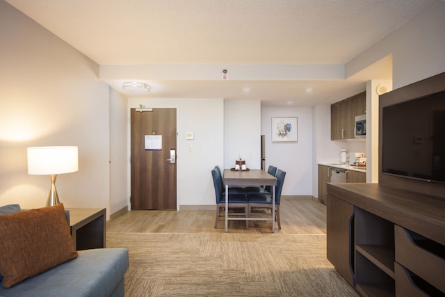 ハンプトン  イン & スイーツ マイアミ エアポート サウス ブルー ラグーン