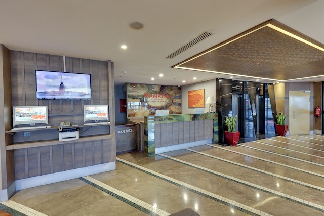 ラマダ イスタンブール オールド シティ