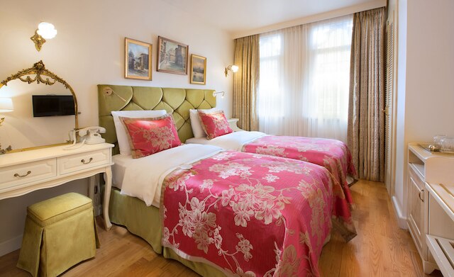 ヴァリデ スルタン コナギ