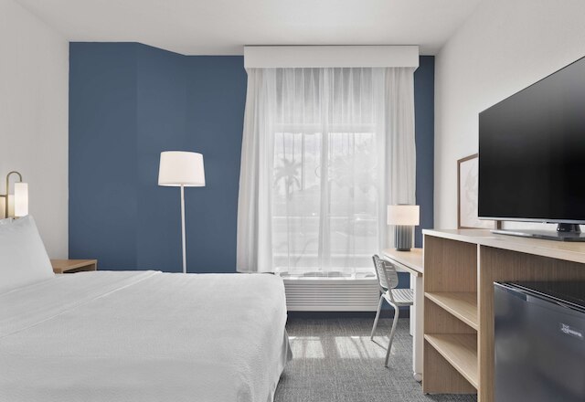 スパーク バイ ヒルトン オーランド ニア シーワールド