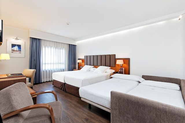 ホテル クラリッジ マドリッド