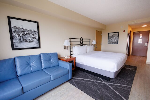 セブン セブリング レースウェイ ホテル