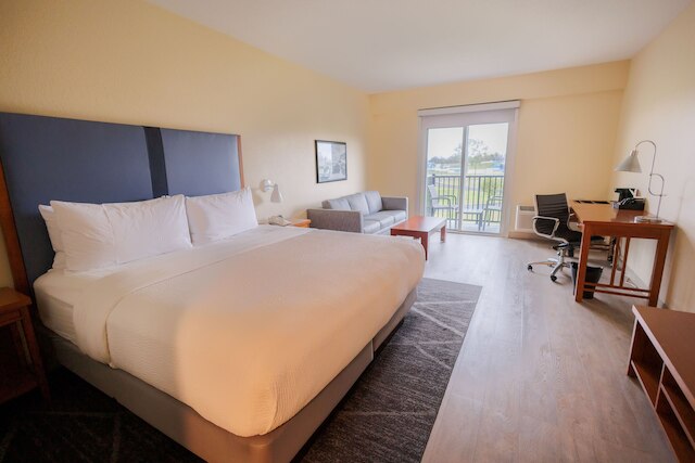 セブン セブリング レースウェイ ホテル