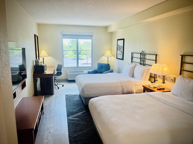 セブン セブリング レースウェイ ホテル