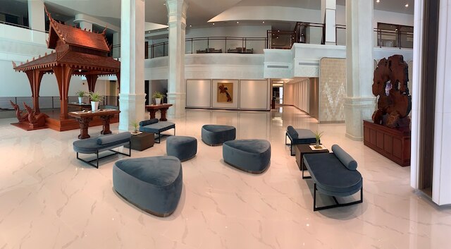 ラオ プラザ ホテル