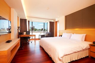 ラオ プラザ ホテル