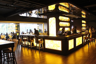 ホテル アルマダ ペタリン ジャヤ