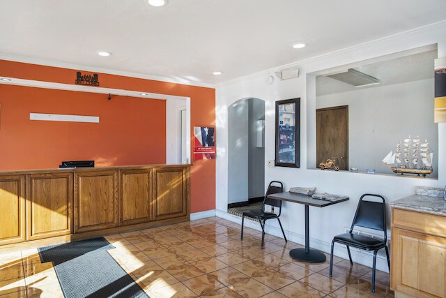 OYO タウンハウス ドッジ シティ KS