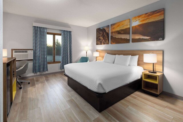 デイズ イン バイ ウィンダム ハッチンソン