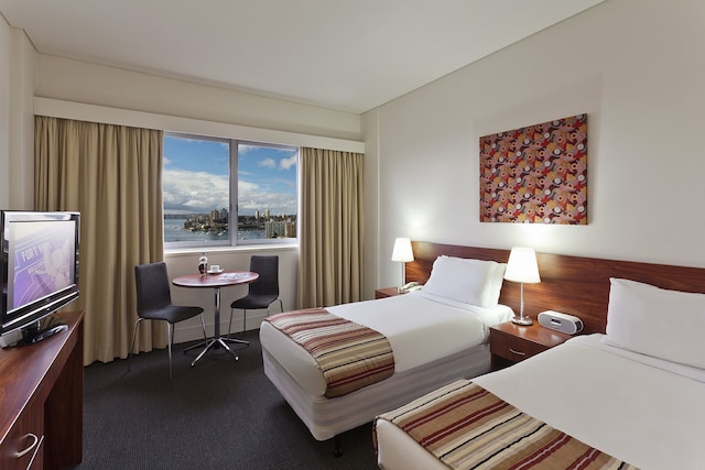 マックリー ホテル