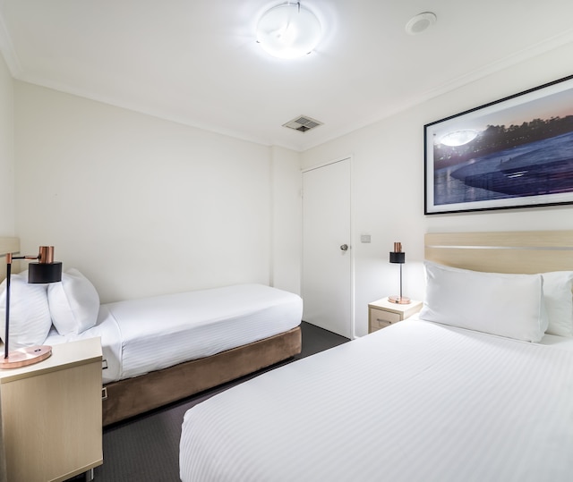 オークス シドニー ゴールズブロウ スイーツ