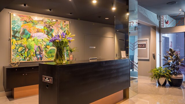 ザ リッジ アパートメント ホテル