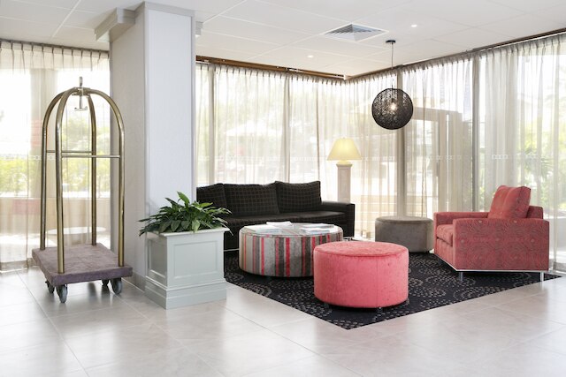 ザ サミット アパートメンツ