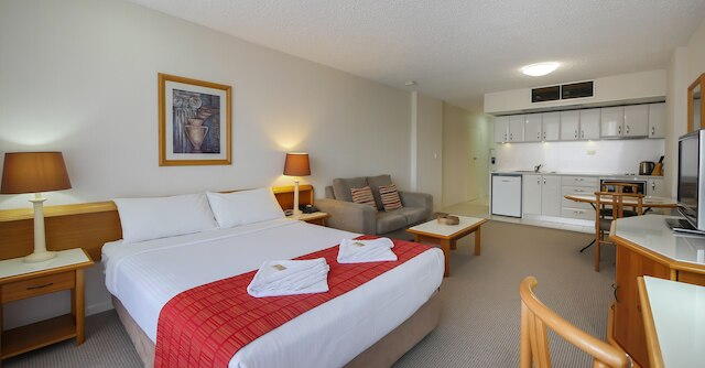 ザ サミット アパートメンツ