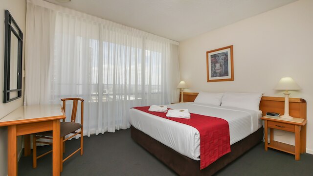 ザ サミット アパートメンツ