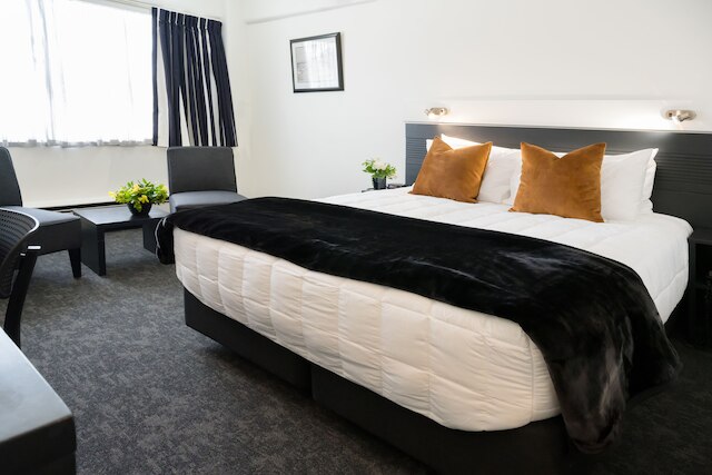 ベイ プラザ ホテル