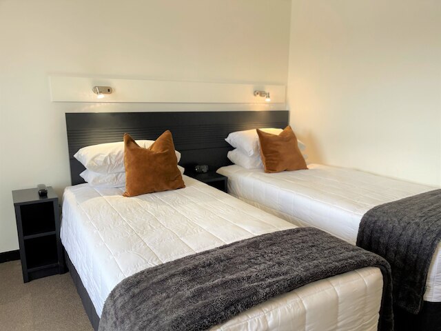 ベイ プラザ ホテル