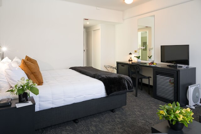 ベイ プラザ ホテル