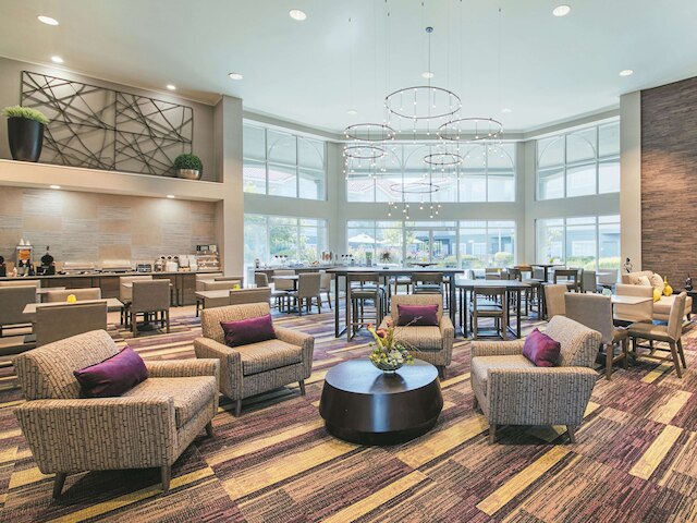 ラ キンタ イン & スイーツ バイ ウィンダム オースティン ネア ザ ドメイン