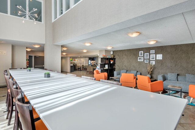 クオリティ イン & スイーツ - トロント ウェスト