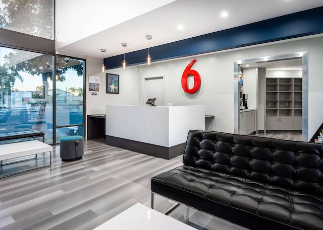 モーテル 6 アナハイム カリフォルニア - コンベンション センター