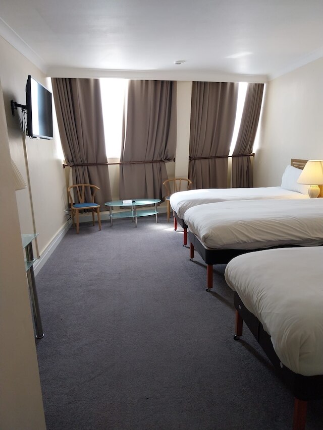 ブリタニア サッシャ ホテル