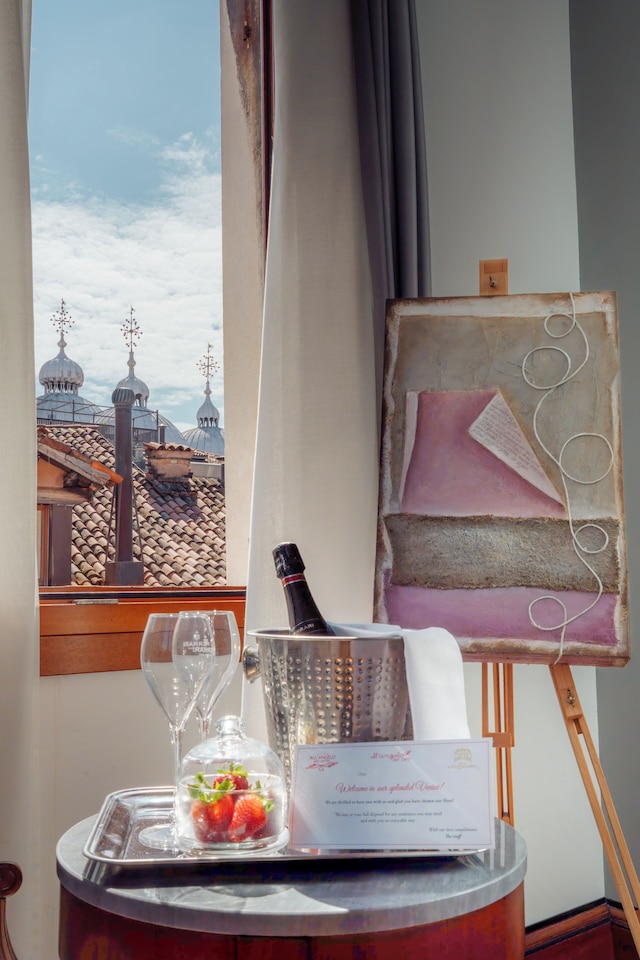 アッロアンジェロ アート ホテル