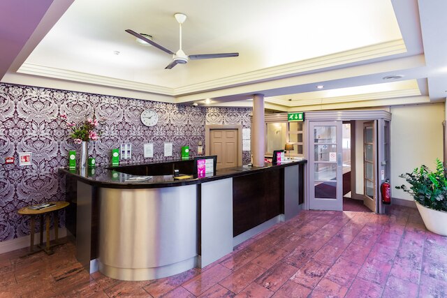 ガーデンズ ホテル