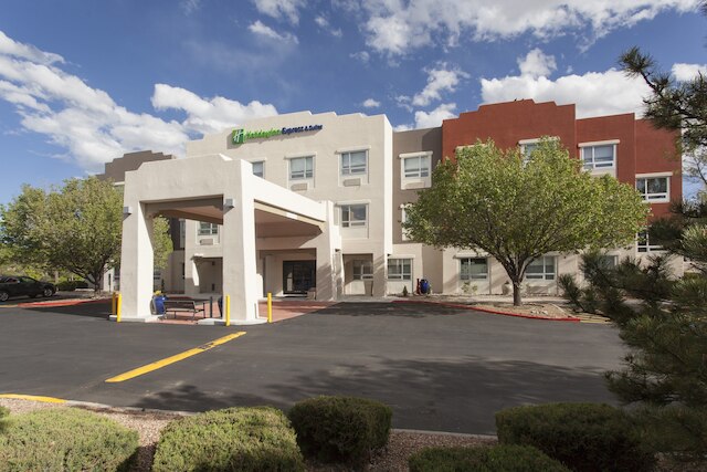 ホリデイ イン エクスプレス & スイーツ サンタフェ by IHG