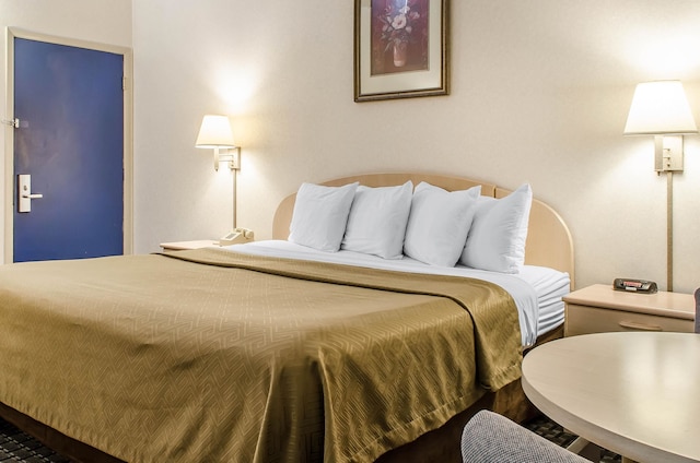 ロードウェイ イン ステート カレッジ - ユニバーシティ近く