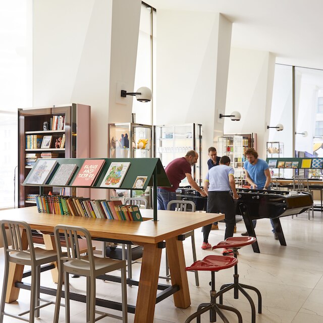 ママ シェルター プラハ