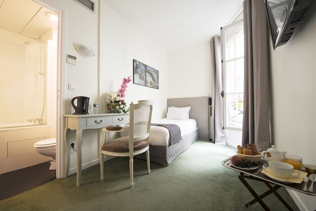 ホテル フランス ルーブル