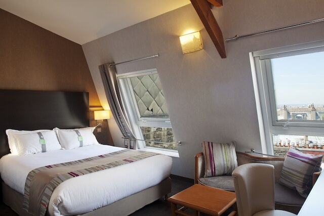 ホリデイ イン パリ - モンマルトル by IHG