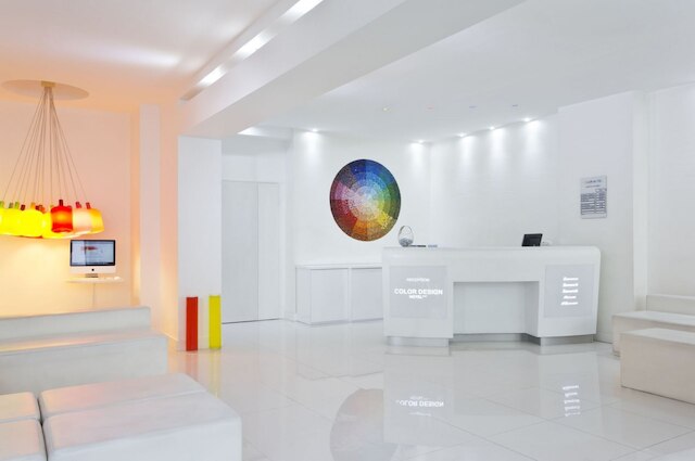 カラー デザイン ホテル