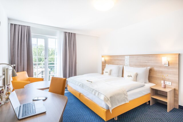 アコラ デュッセルドルフ リビング ザ シティ