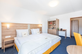 アコラ デュッセルドルフ リビング ザ シティ