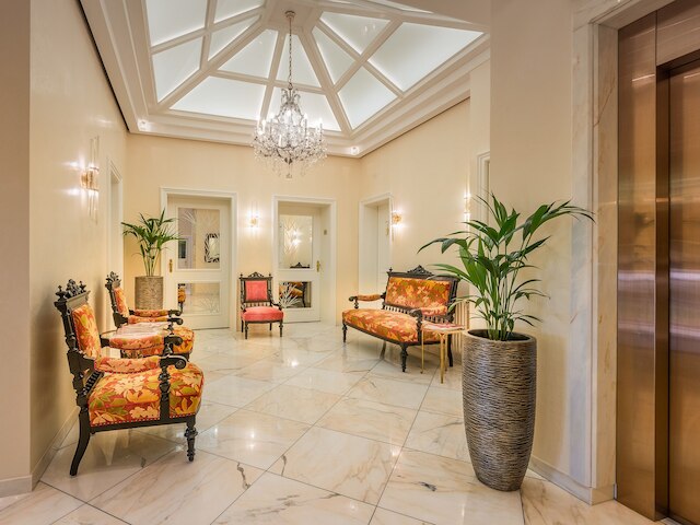 ホテル パルメンホフ