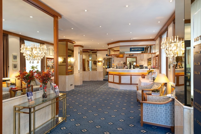 リングホテル ロウズ メルクール